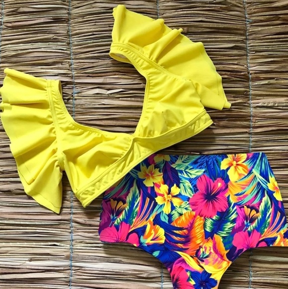 Floral Highwaisted Ruffle Hem Bikini Set - Picture 4 of 8